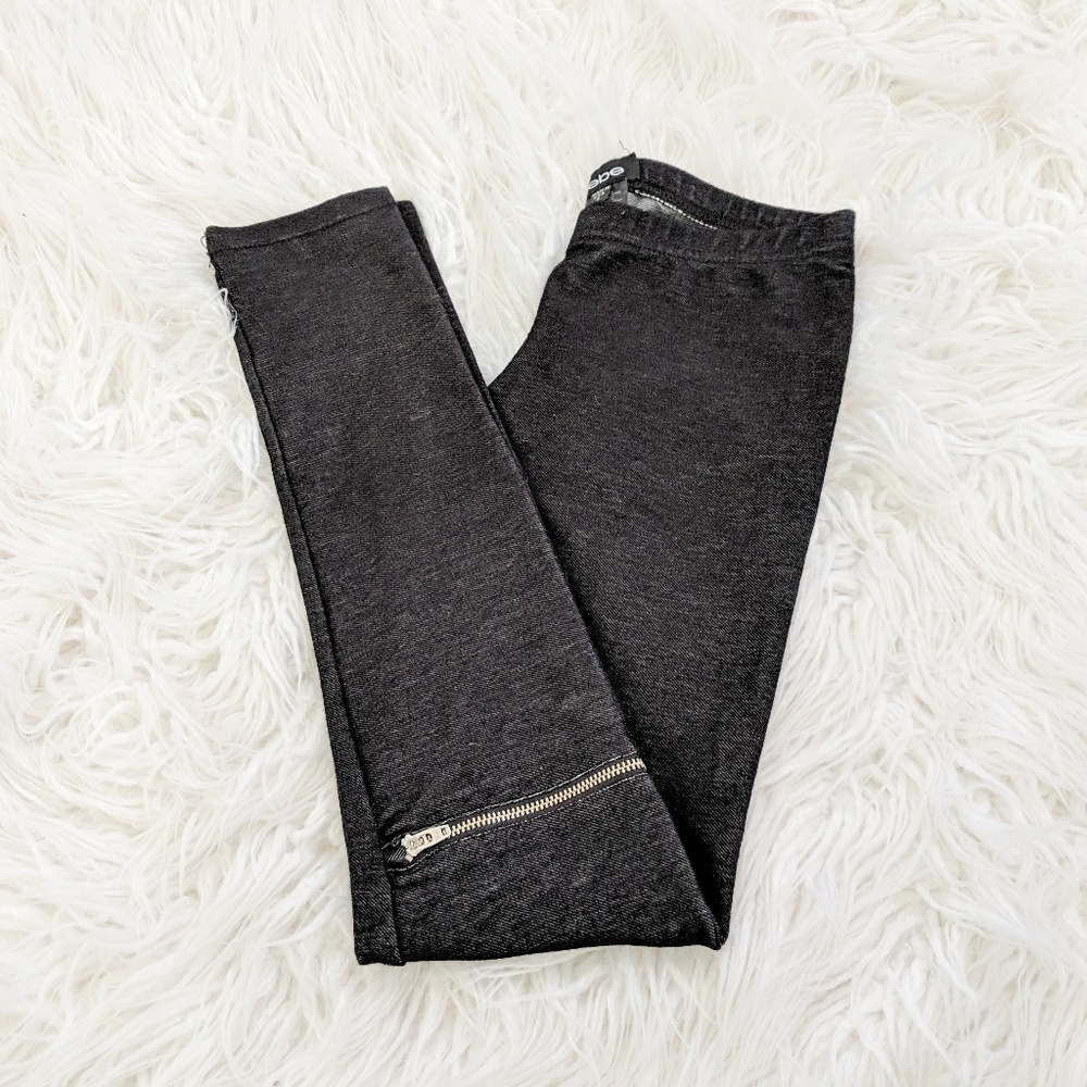 Bebe denim print leggings